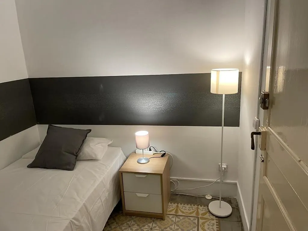 Des Artistes Vandrarhem Barcelona 0*,  Spanien
