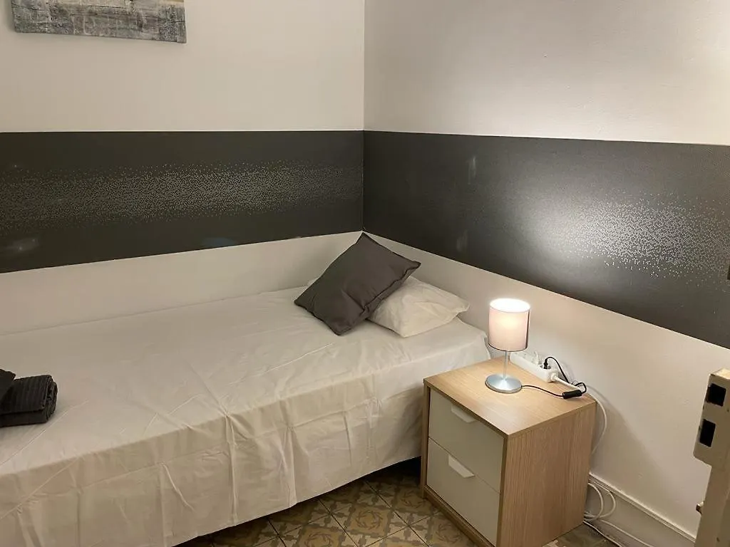 Des Artistes Hostel Barcelona 0*,