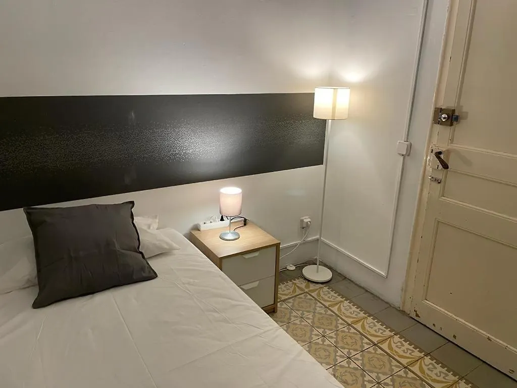 Des Artistes Hostel Barcelona Spain