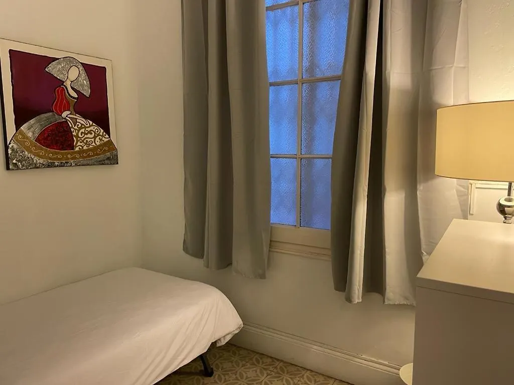 Des Artistes Hostel Barcelona Spain